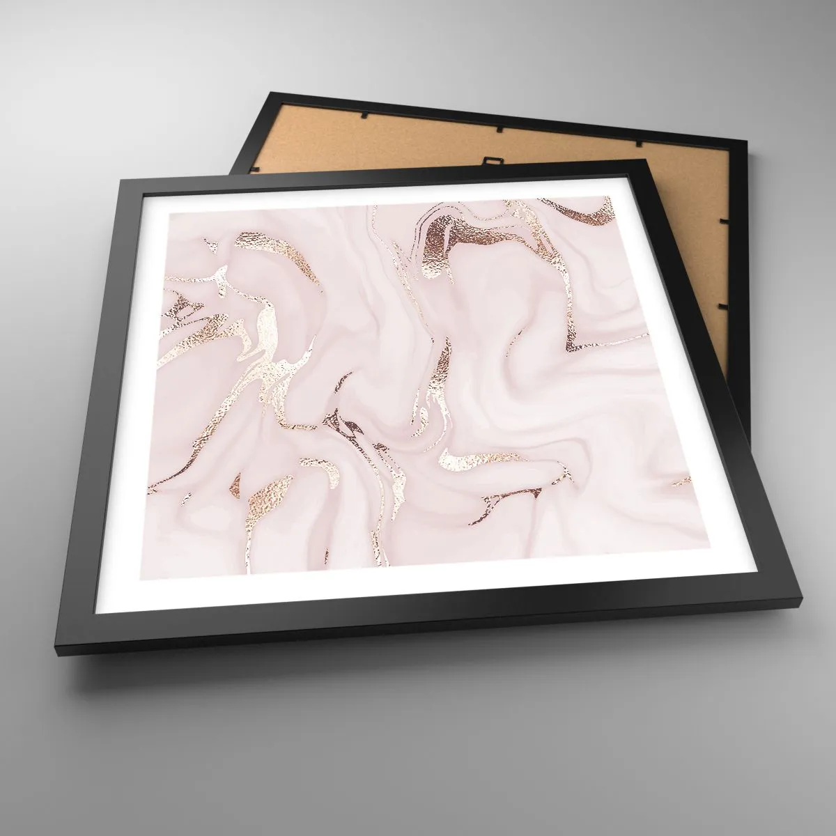 Poster in einem schwarzem Rahmen - In einem rosa Schal - 40x40 cm