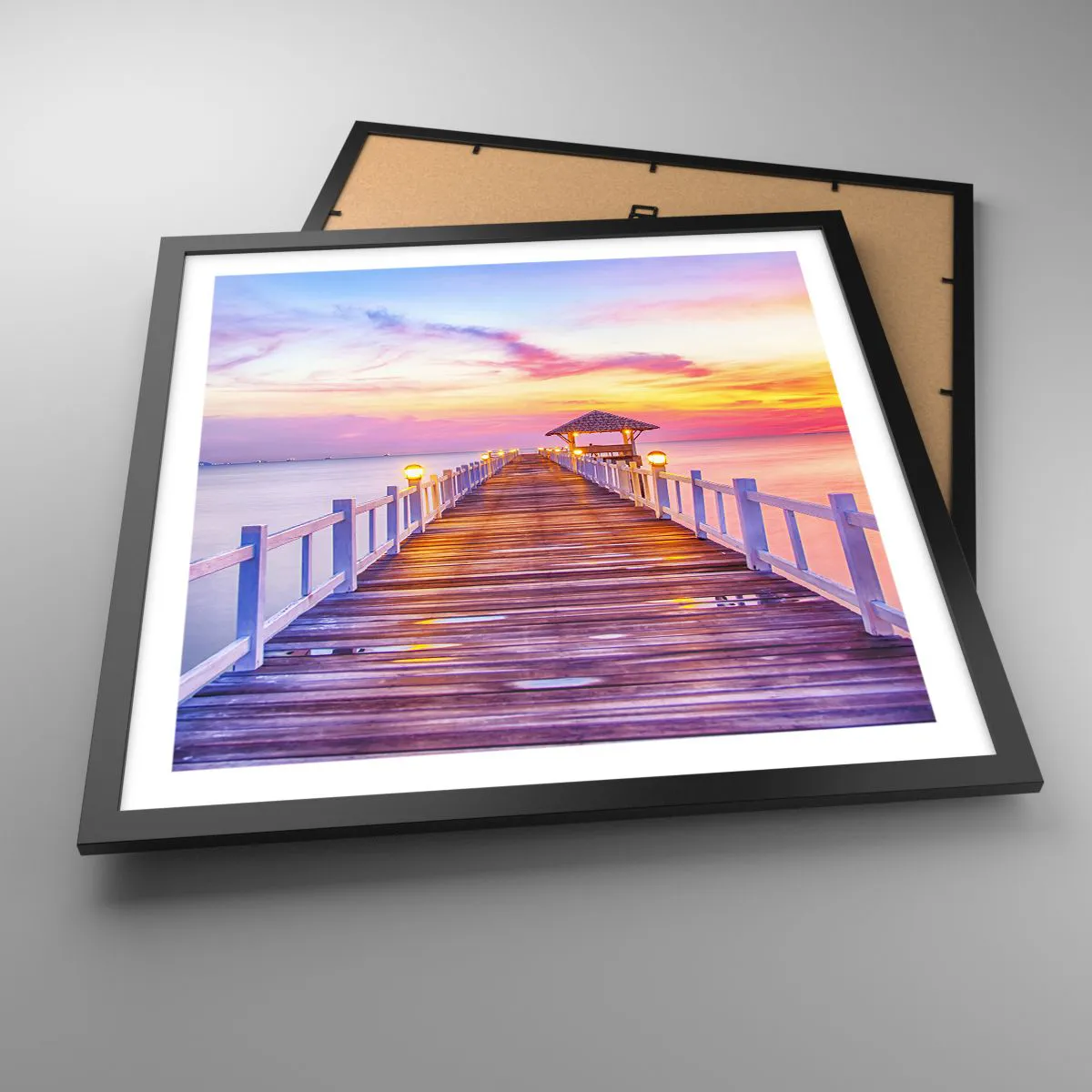 Plakat w czarnej ramie - Liliowo-złota cisza wieczoru - 50x50 cm