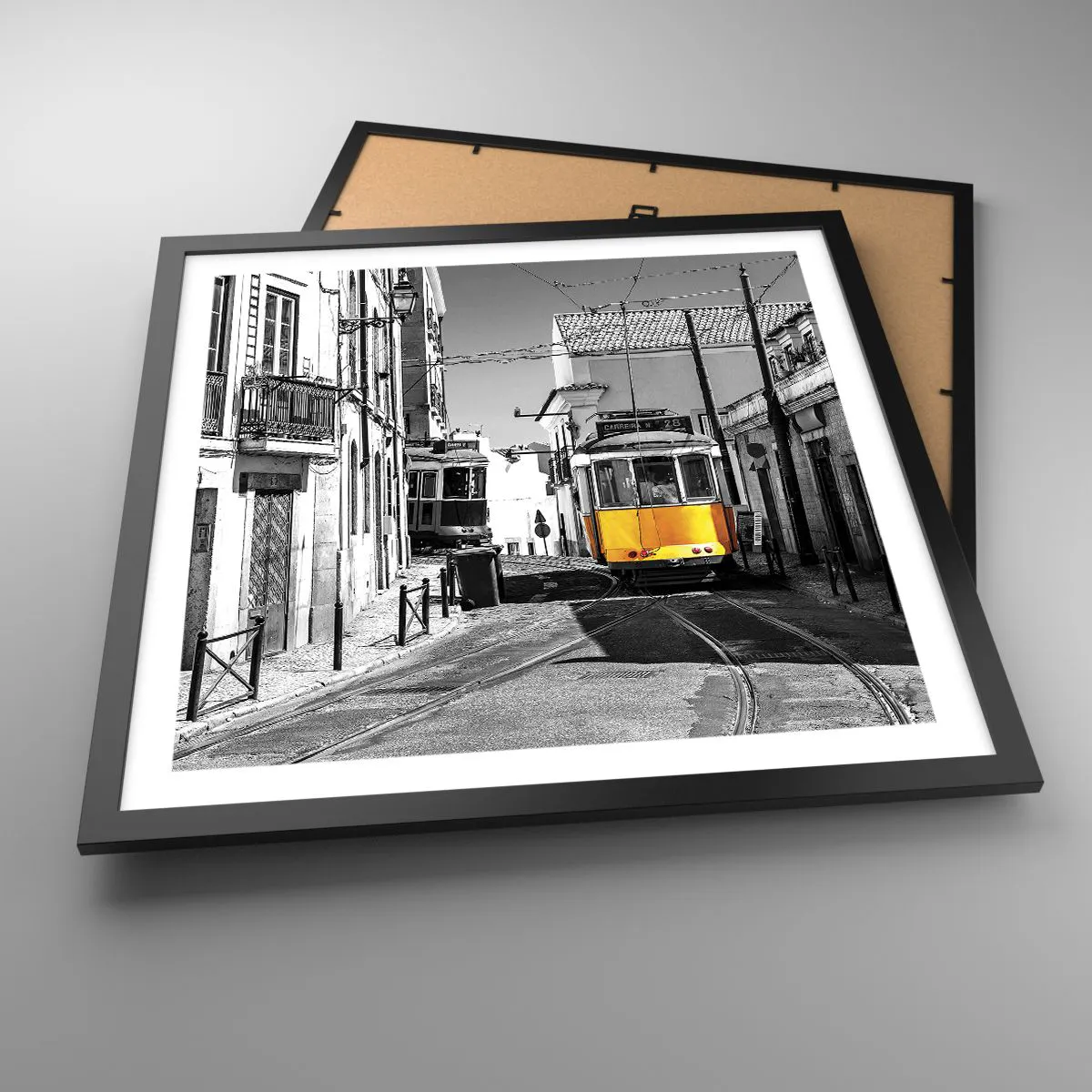 Poszter fehér keretben - Lisszabon szelleme - 50x50 cm