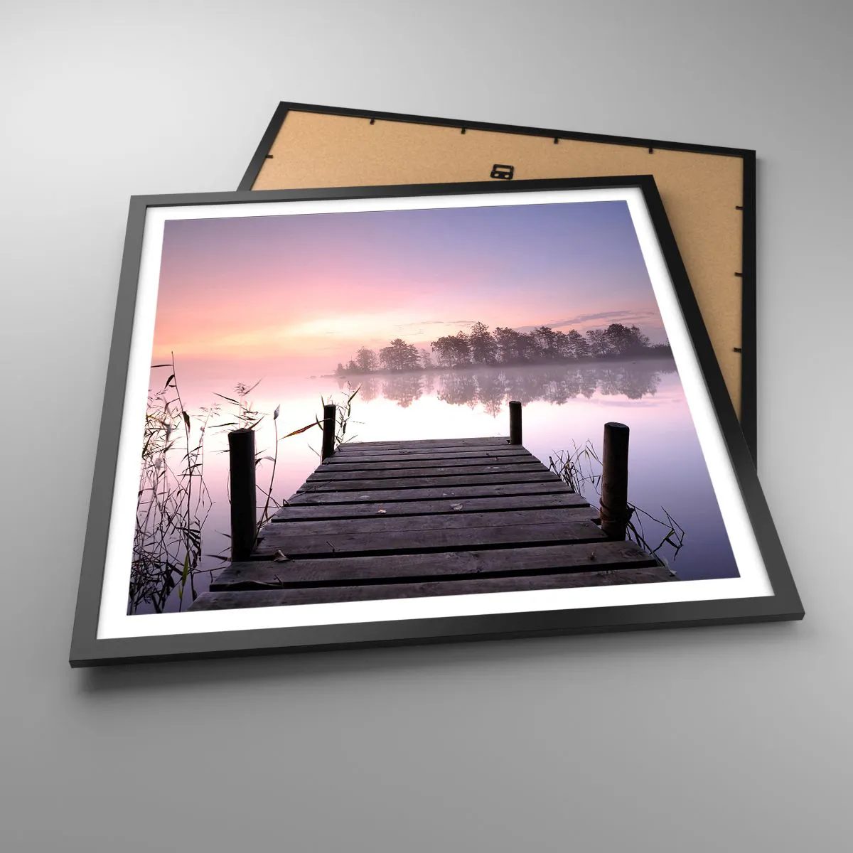 Plakat i sort ramme - Ud af den lilla tåge... - 60x60 cm