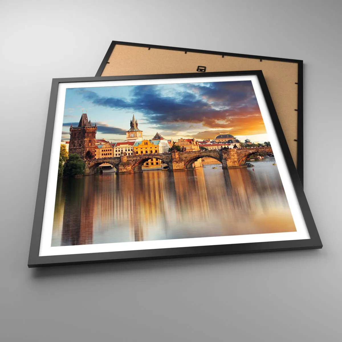 Plakat i sort ramme - Smukt for evigt - 60x60 cm