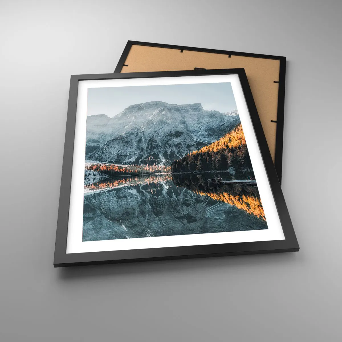 Poster in einem schwarzem Rahmen - Spiegellandschaft - 40x50 cm