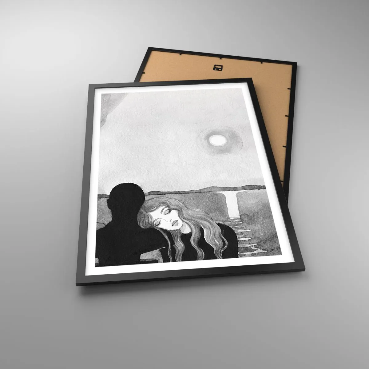 Plakat i sort ramme - Kvinde læner sig på skyggefigur, måne og vandfald - 50x70cm - Altid et mysterium - Moderne vægdekoration til stue og soveværelse ARTTOR