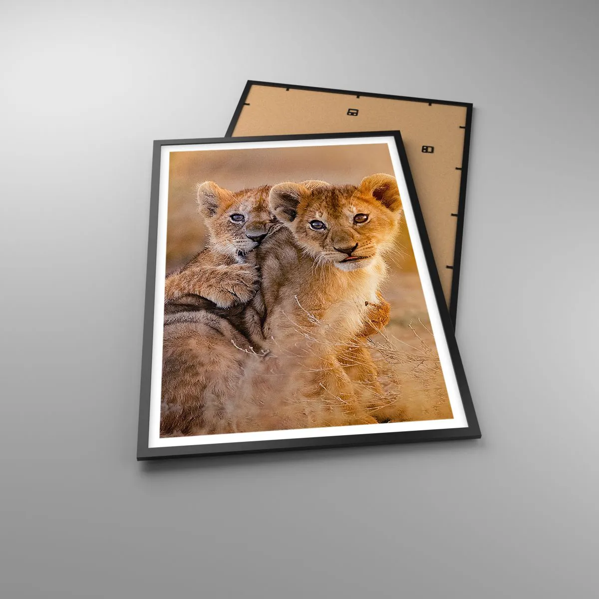 Plakat w czarnej ramie - Nie przeszkadzać! Bawimy się - 61x91 cm