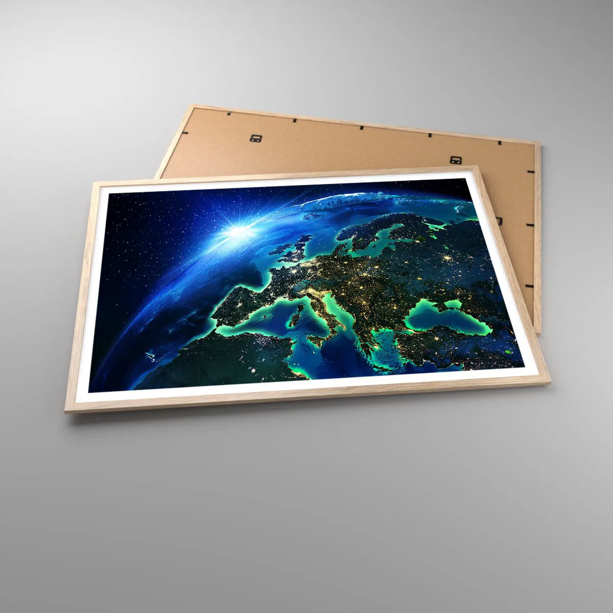 Plagát v ráme zo svetlého duba - Iskrivá Európa - 100x70 cm