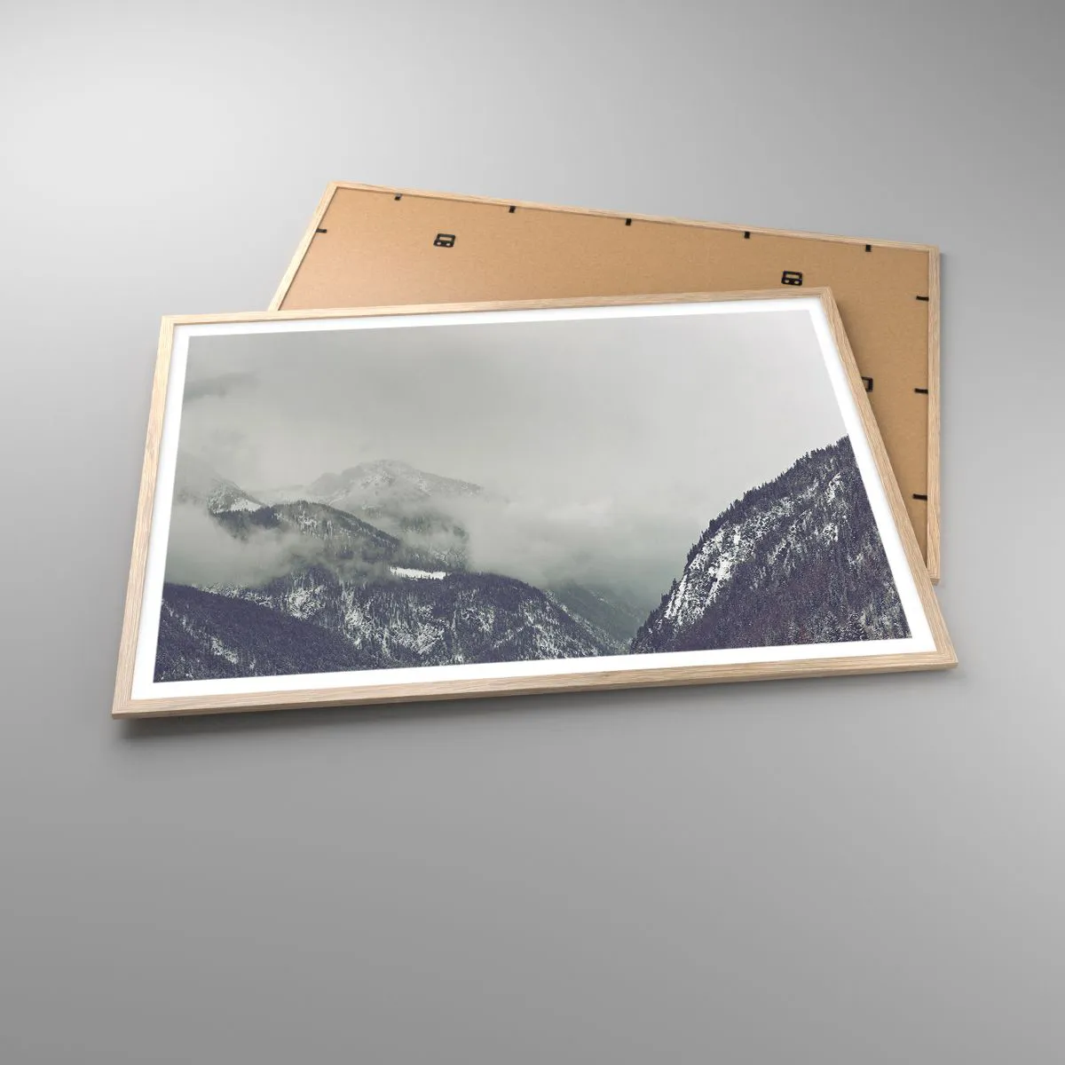 Plakat i ramme af lyst egetræ - Tåget dal - 100x70 cm