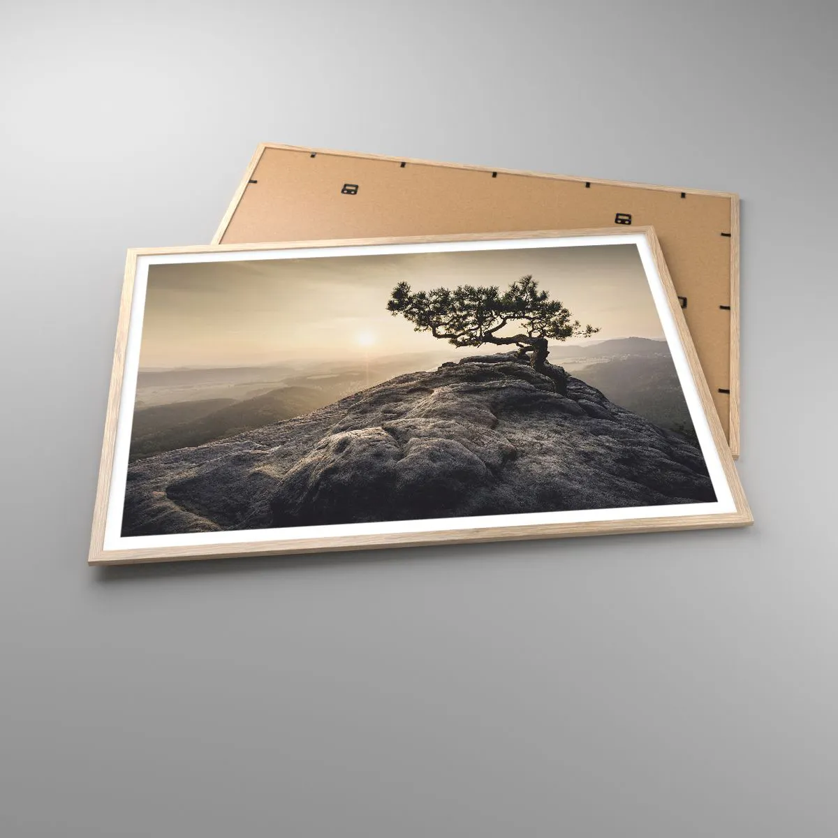 Een poster in een licht eiken lijst - Het leven wint altijd - 100x70 cm