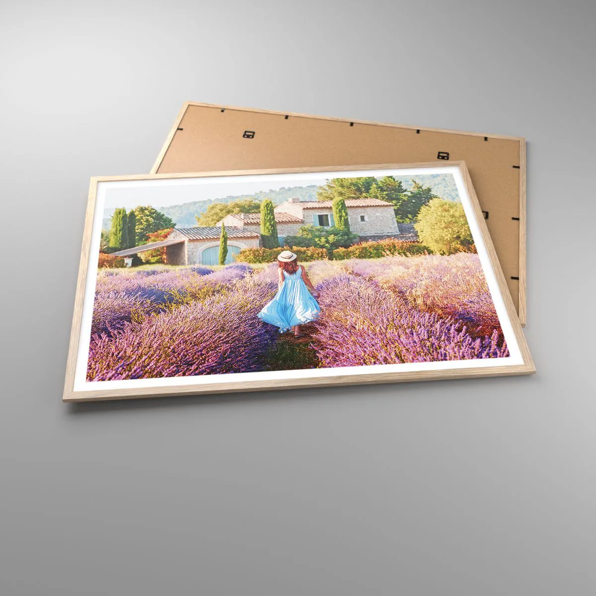 Affisch i ram av ljusek - Lavendelflicka - 100x70 cm