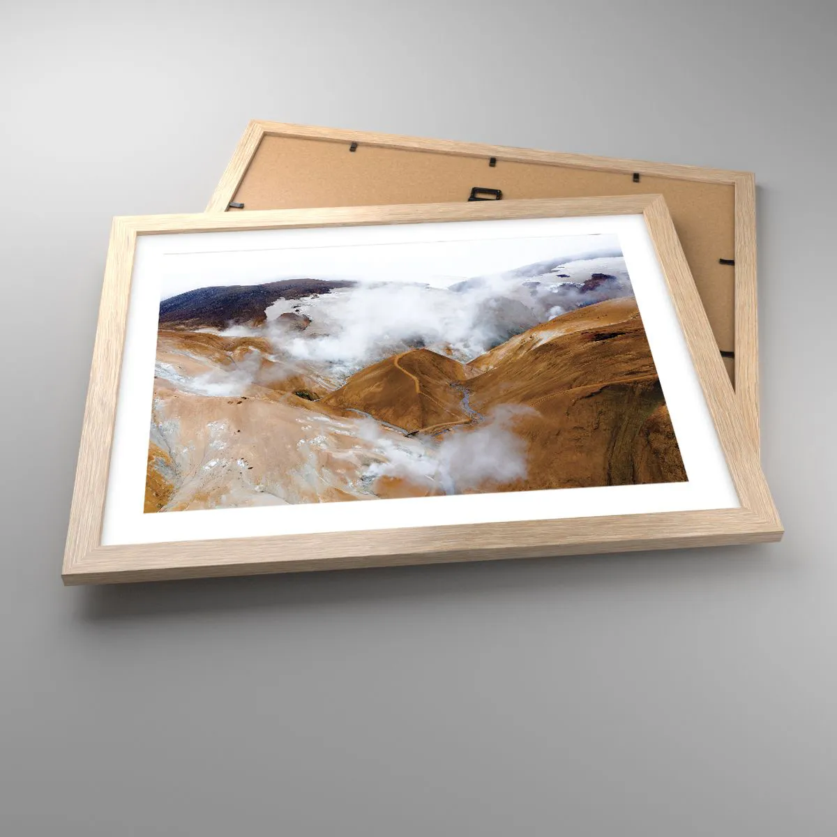 Affiche dans un chêne clair - Poster - Le charme brut de l'Islande - 40x30 cm