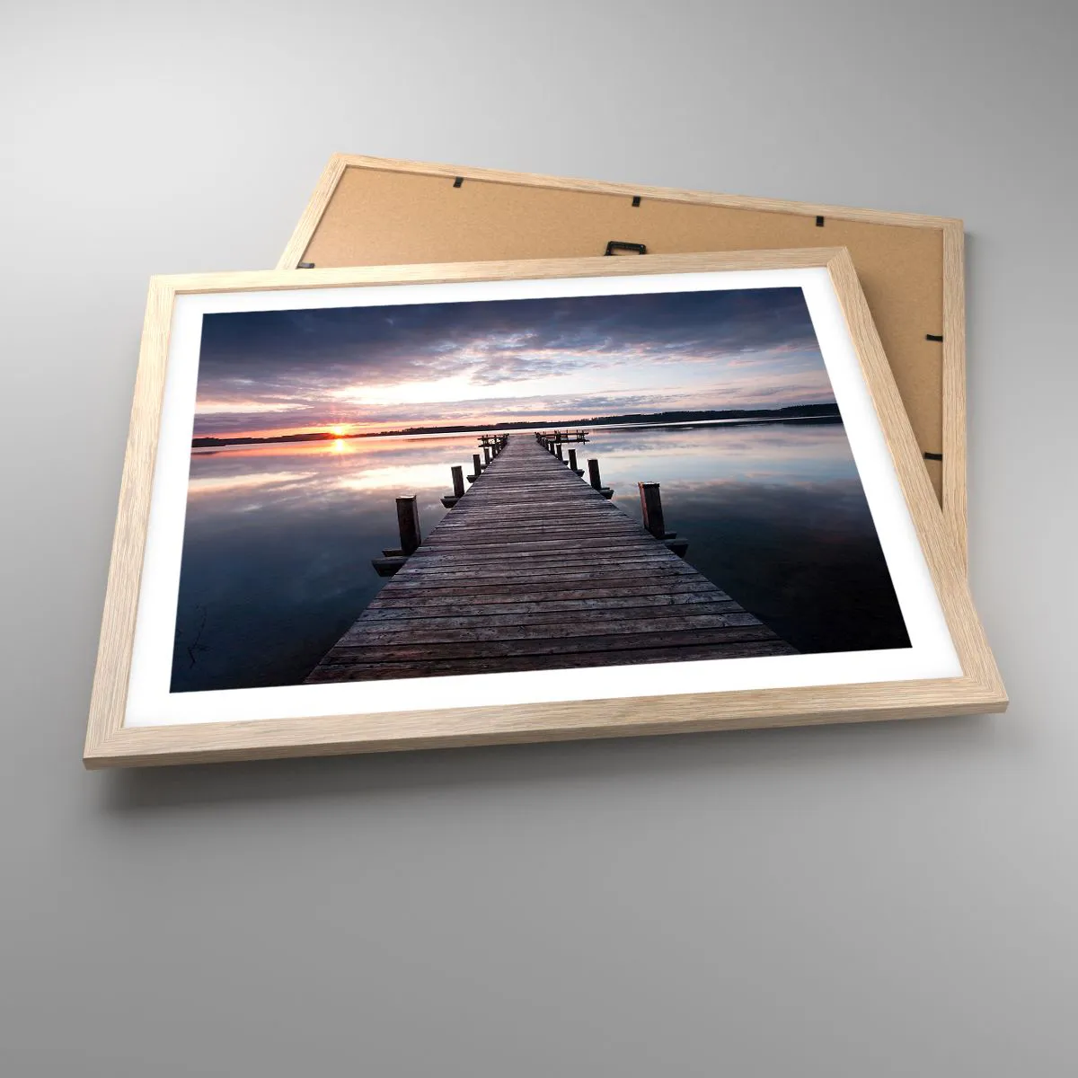 Plakat i ramme af lyst egetræ - Den tavse grænse mellem dag og nat - 50x40 cm