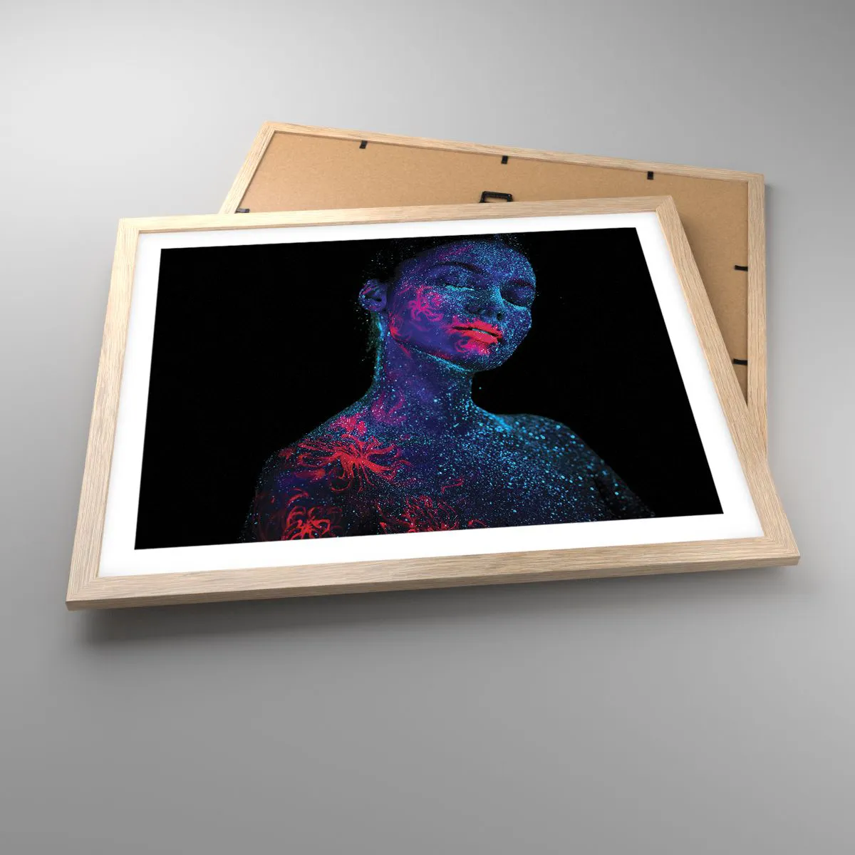 Een poster in een licht eiken lijst - in sterrenstof - 50x40 cm