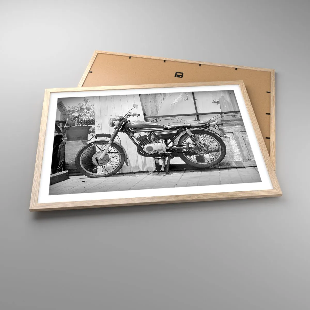 Poster în ramă de stejar deschis - Clasicul înainte de toate - 70x50 cm