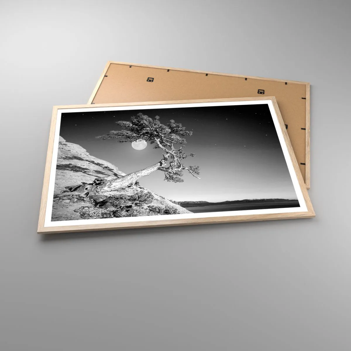 Plakat i ramme af lyst egetræ - Den sejrrige kriger - 91x61 cm