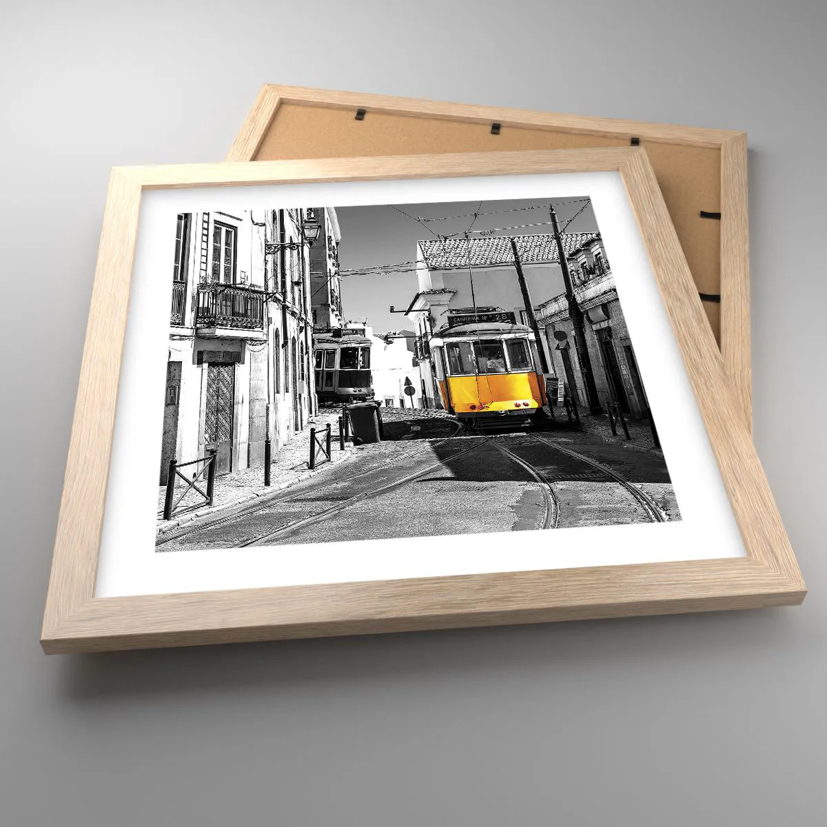 Pôster com moldura de carvalho claro - O Espírito de Lisboa - 30x30 cm
