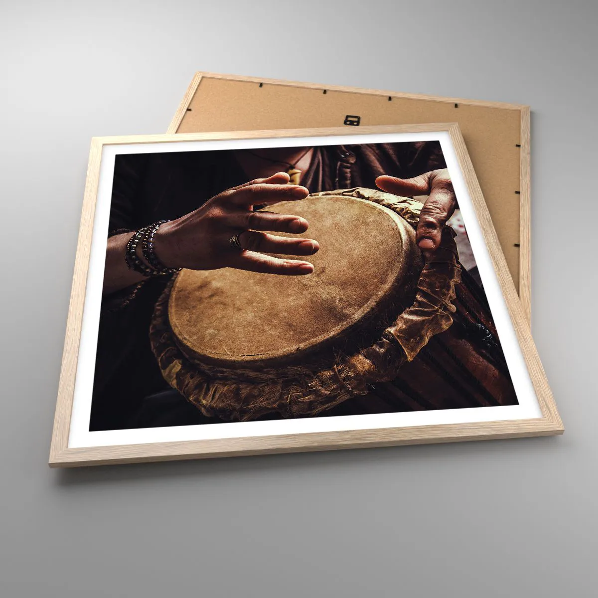 Affiche dans un chêne clair - Poster - Au rythme du coeur - 60x60 cm