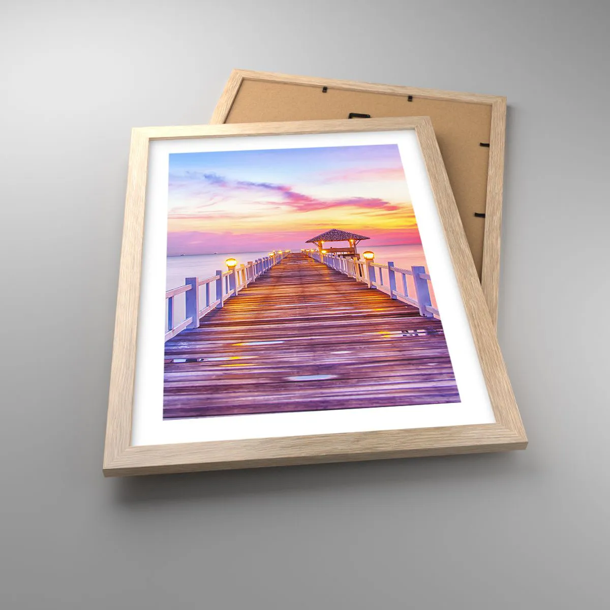 Poszter világos tölgy keretben - Az est lilás-arany csendje - 30x40 cm