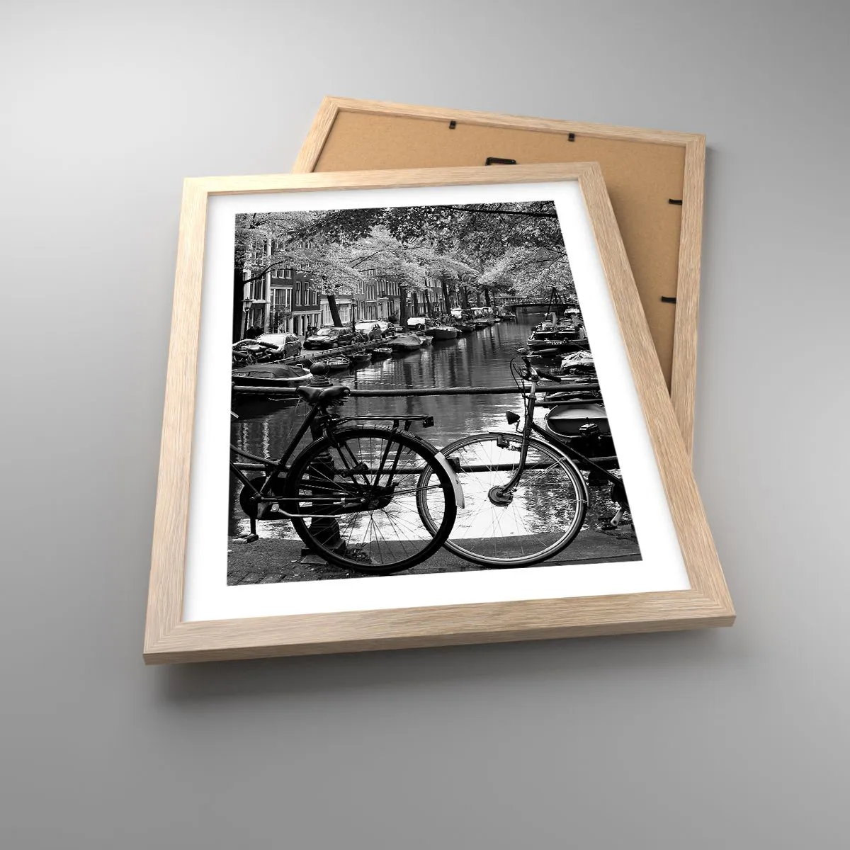 Affiche dans un chêne clair - Poster - Une vue très hollandaise - 30x40 cm