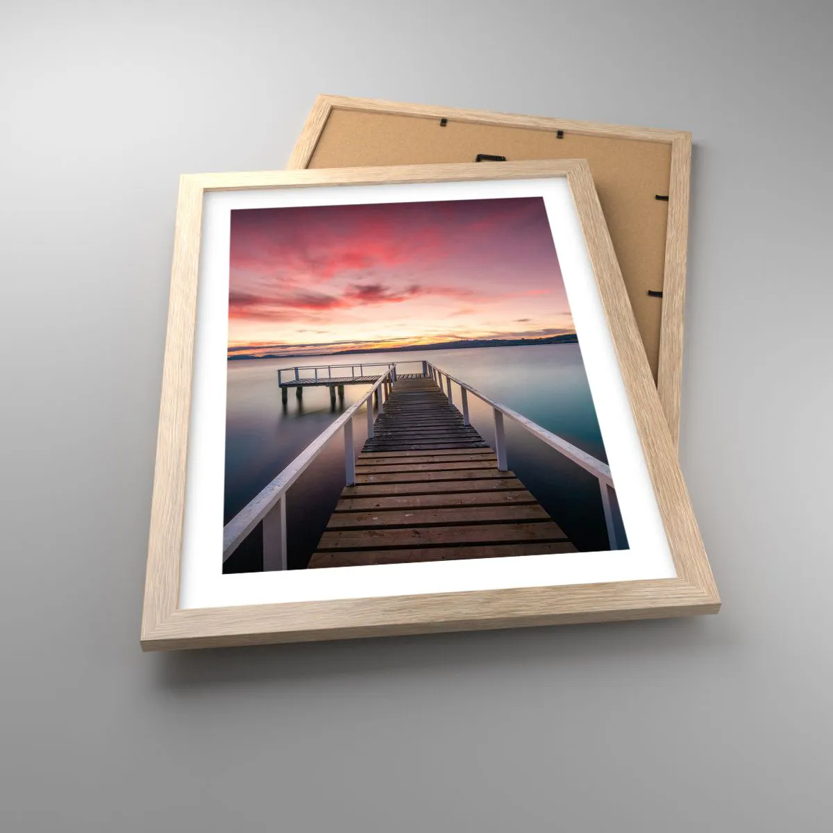 Poster in einem Rahmen aus heller Eiche - Die sanfte Flamme des Abends - 30x40 cm