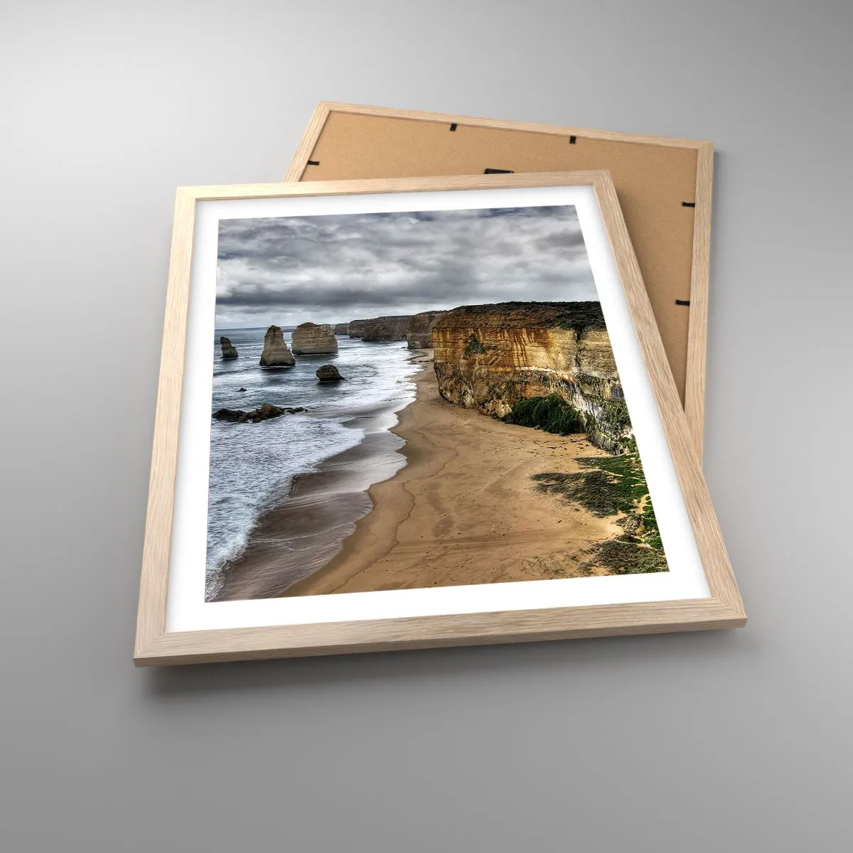Een poster in een licht eiken lijst - Rauwe schoonheid - 40x50 cm