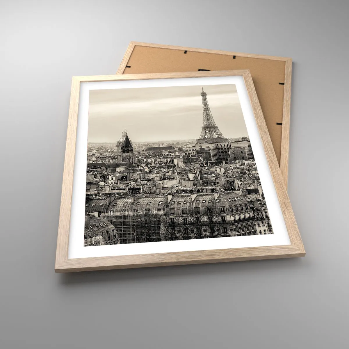 Plakat i ramme af lyst egetræ - Over Paris' hustage - 40x50 cm