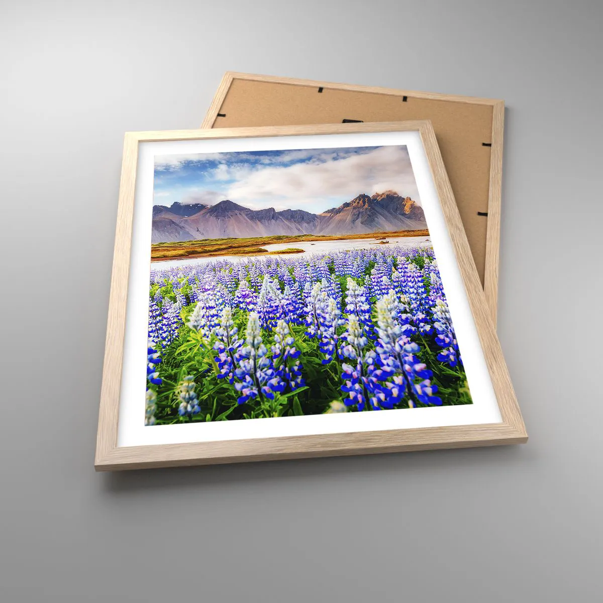 Plagát v ráme zo svetlého duba - Sila a prísnosť vedľa miernosti - 40x50 cm