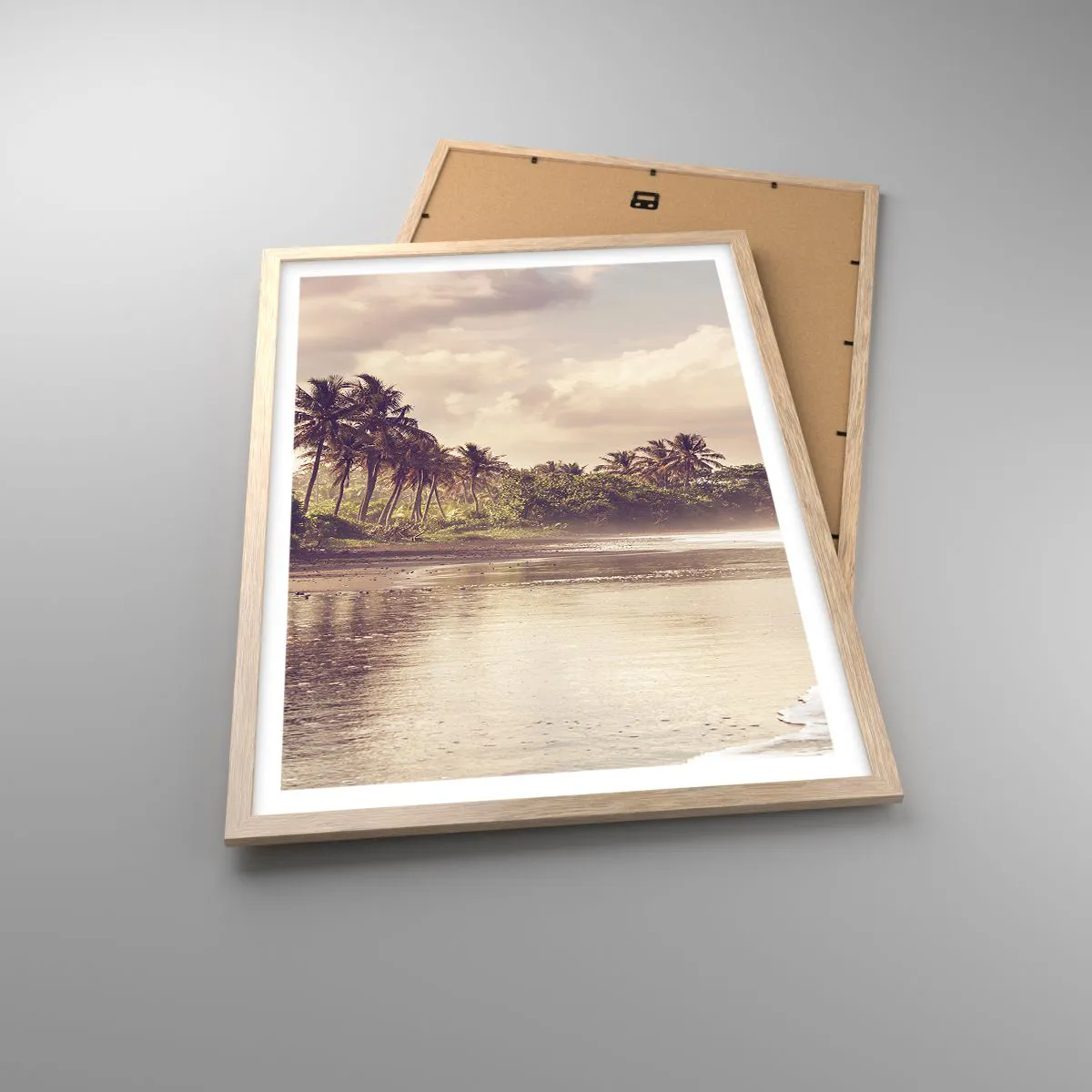 Affiche dans un chêne clair - Poster - La caresse des vagues - 50x70 cm