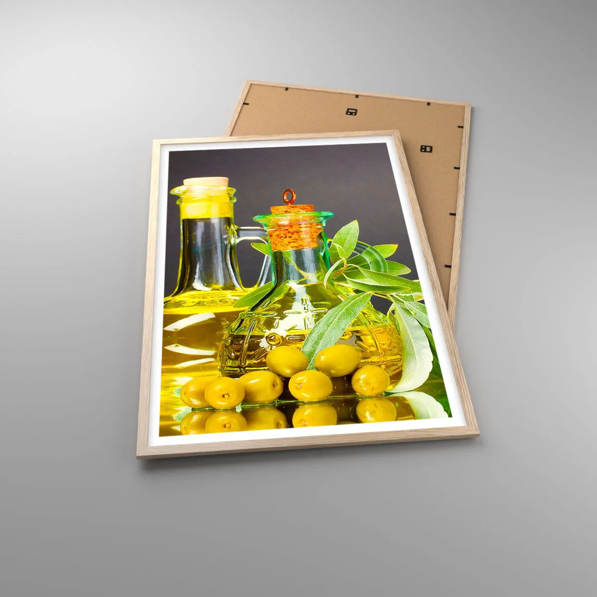 Poszter világos tölgy keretben - Csendélet olívabogyóval és olívaolajjal - 61x91 cm