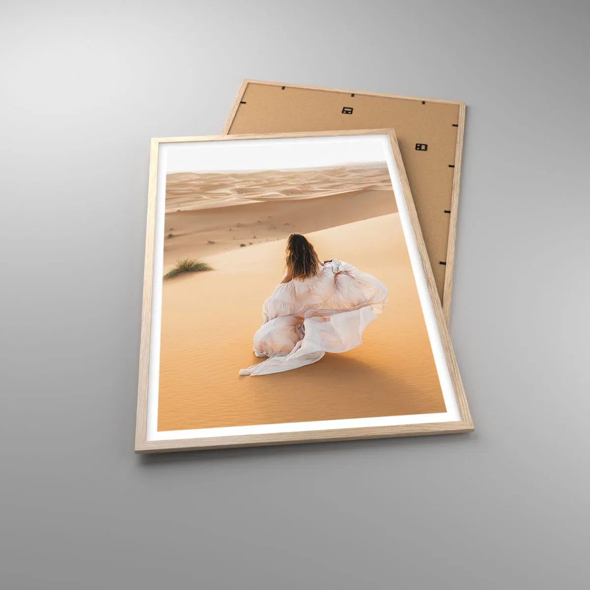 Een poster in een licht eiken lijst - Ontsnap naar vrijheid - 61x91 cm