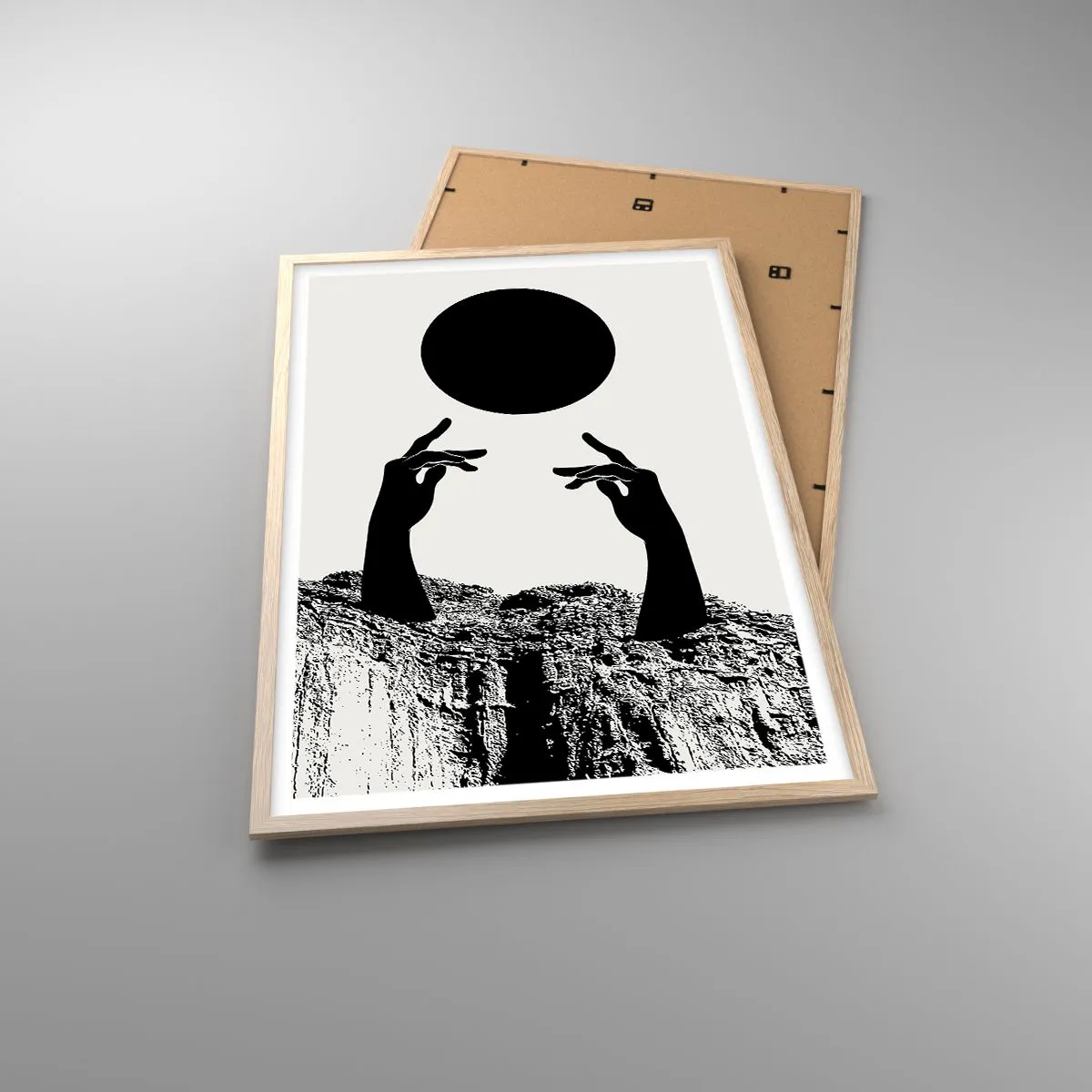 Plakat i ramme af lyst egetræ - Surrealistisk komposition: solen og resten - 61x91 cm