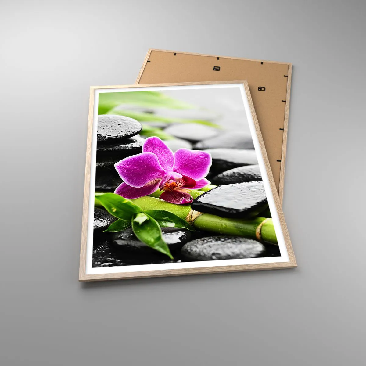 Poster în ramă de stejar deschis - Într-un echilibru pașnic - 70x100 cm