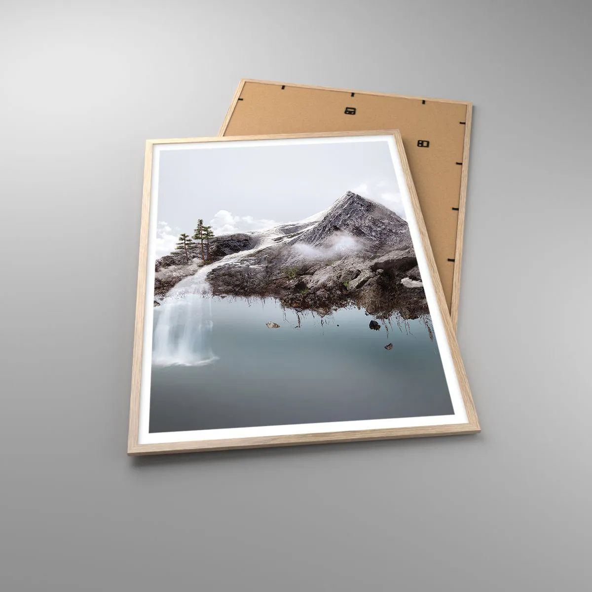 Plakat i ramme af lyst egetræ - Set gennem en surrealists øjne - 70x100 cm