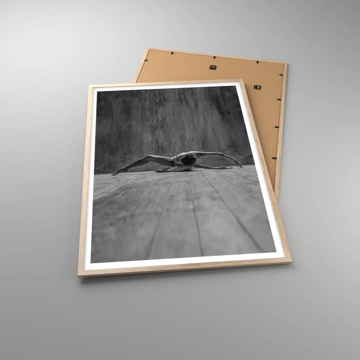 Affiche dans un chêne clair - Poster - Symétrie trouvée - 70x100 cm