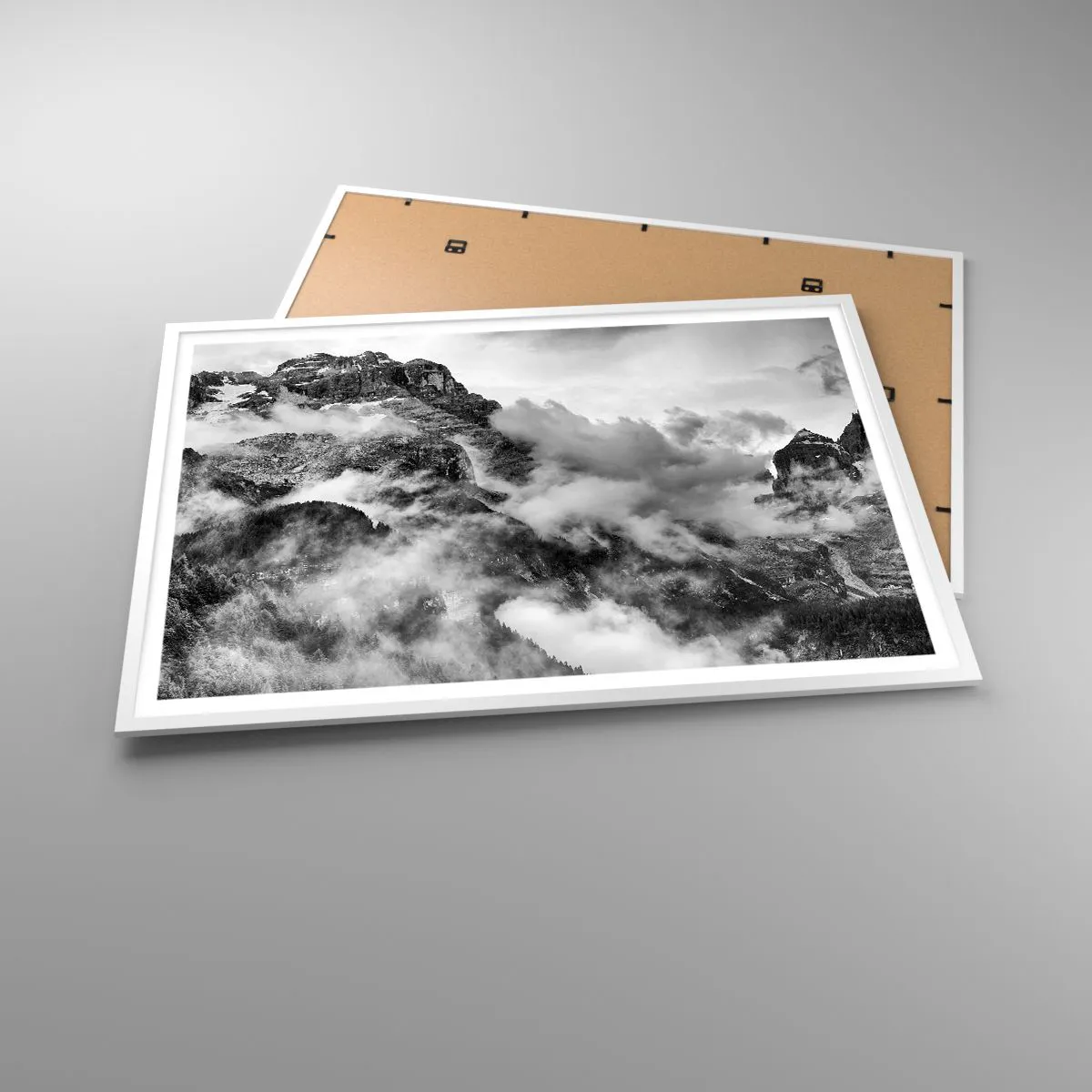 Poster in een witte lijst - Mooi en wreed - 100x70 cm