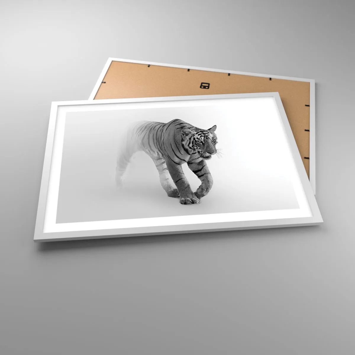 Poster in een witte lijst - Gehurkt in de mist - 70x50 cm