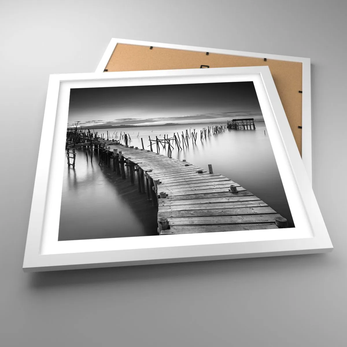 Affiche dans un cadre blanc - Poster - La paix d'un rivage oublié - 40x40 cm