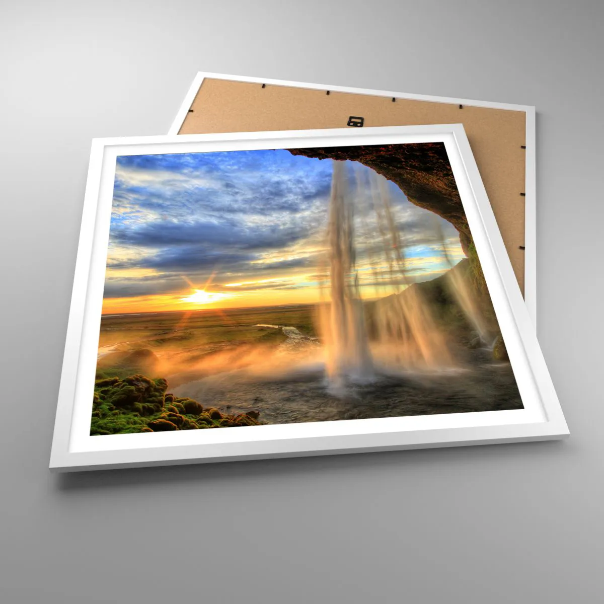 Affisch i vit ram - Världen bakom ridå av droppar - 60x60 cm