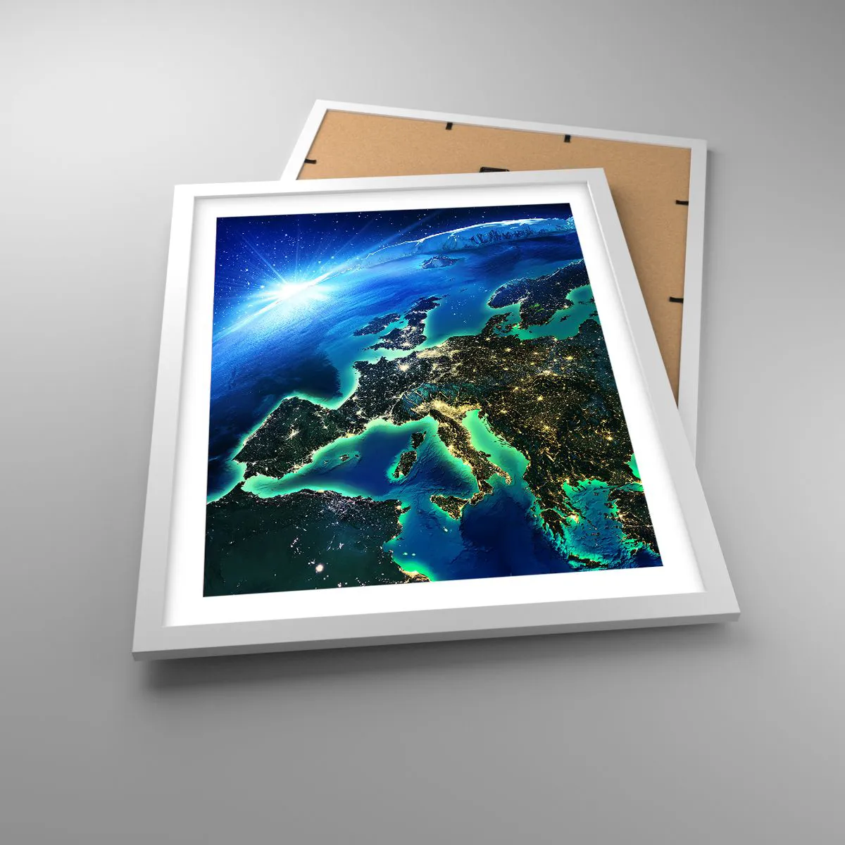 Plagát v bielom ráme - Iskrivá Európa - 40x50 cm