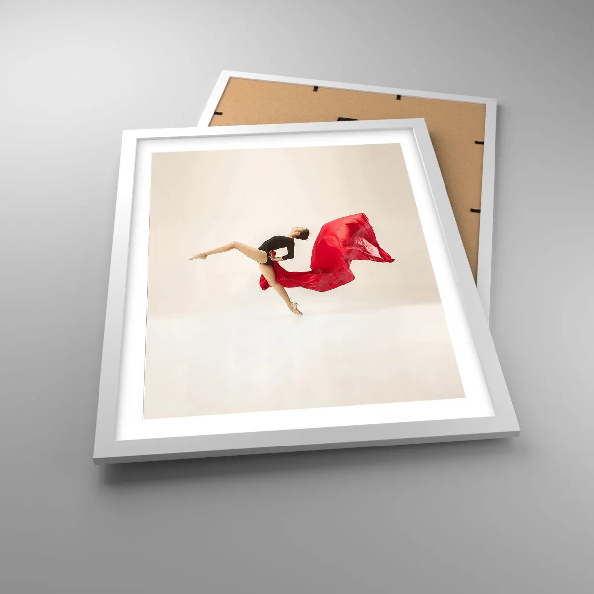 Plakat i hvid ramme - Rød og sort - 40x50 cm