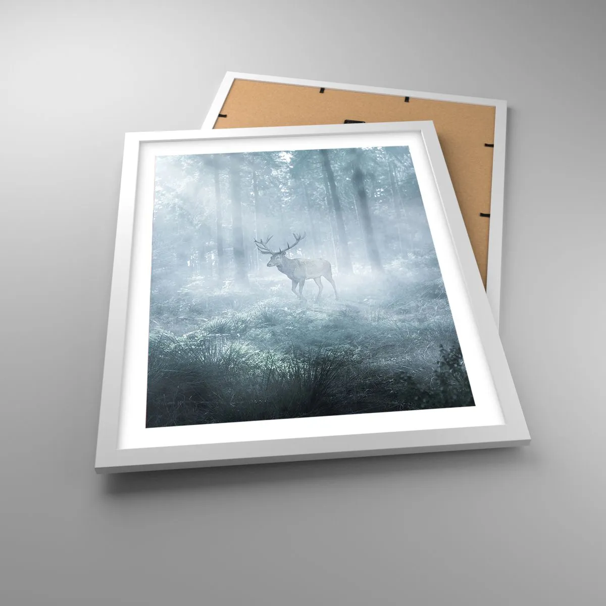 Affiche dans un cadre blanc - Poster - Visite matinale du domaine - 40x50 cm