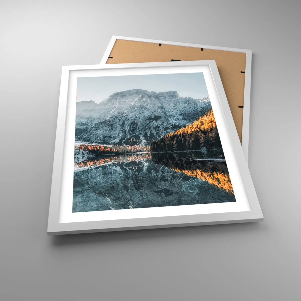 Poster in einem weißen Rahmen - Spiegellandschaft - 40x50 cm
