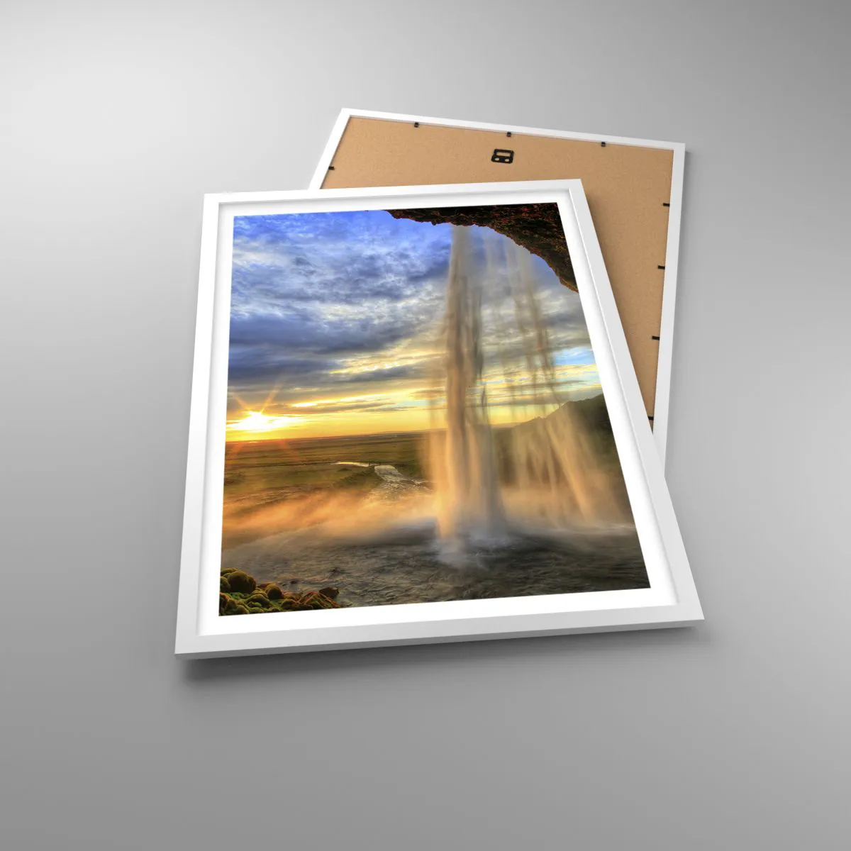 Poster in een witte lijst - De wereld achter een sluier van druppels - 50x70 cm