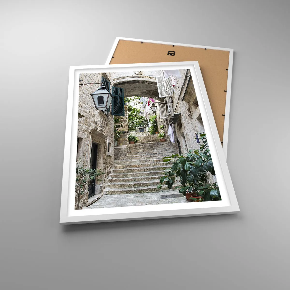 Pôster em moldura branca - Beco encantador - 50x70 cm