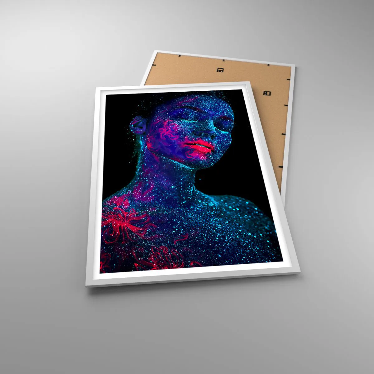 Poster in einem weißen Rahmen - Im Sternenstaub - 61x91 cm