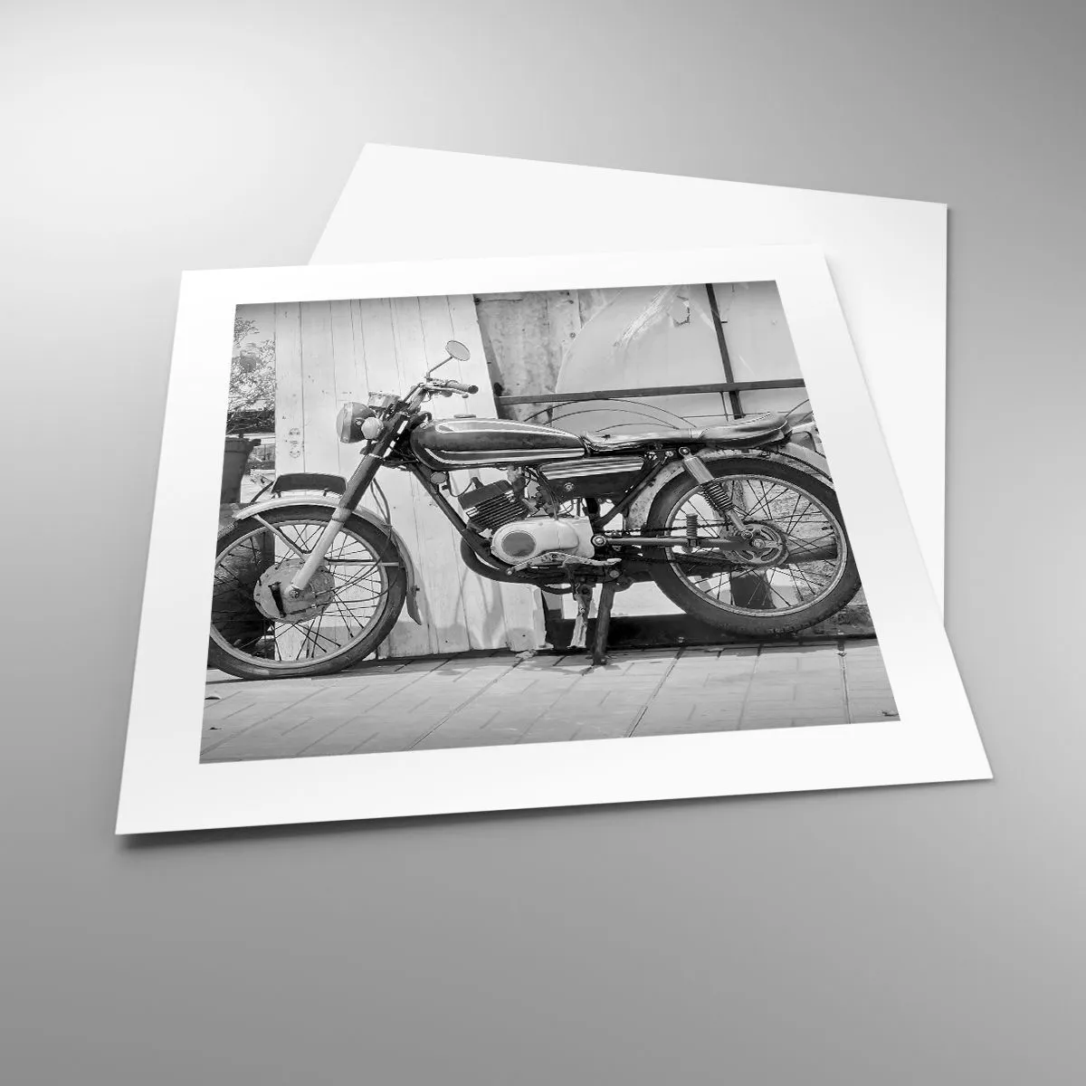 Poster - Clasicul înainte de toate - 40x40 cm