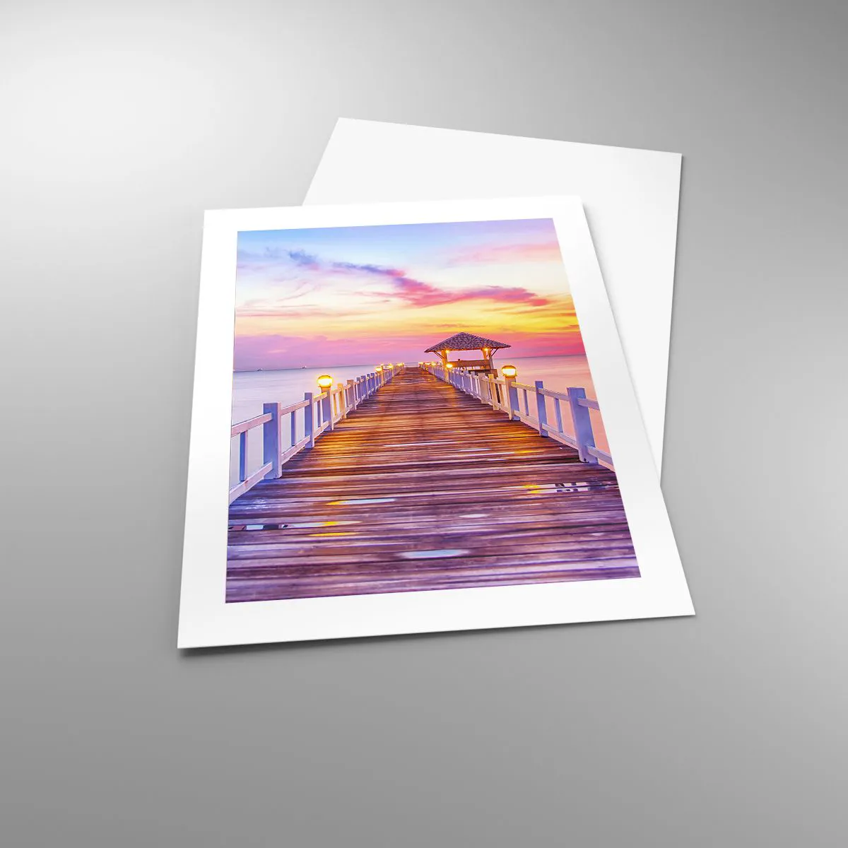 Plakat - Liliowo-złota cisza wieczoru - 40x50 cm