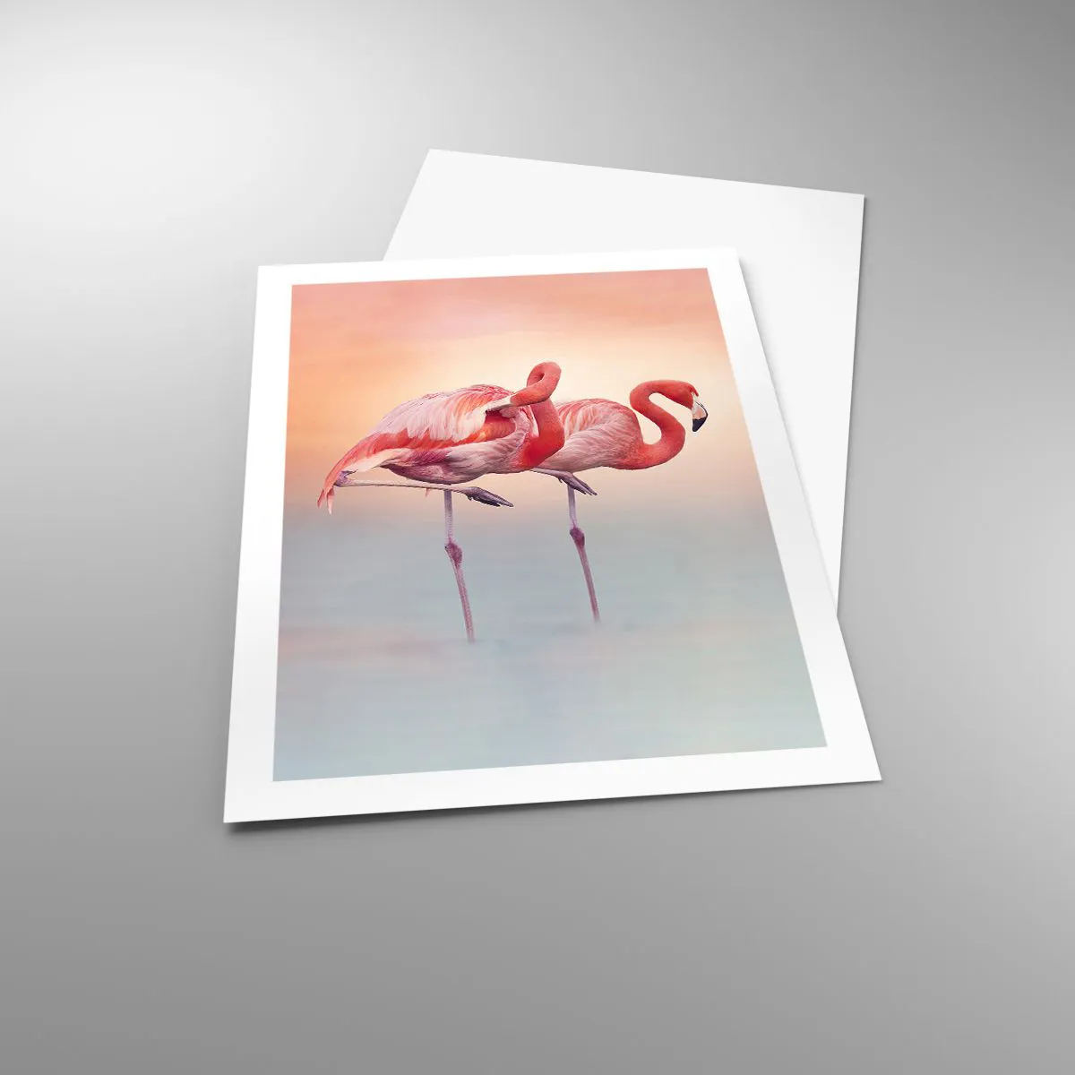 Plakat - Flamingi na tle pastelowego zachodu słońca - 50x70cm - W kolorze zachodzącego słońca - Nowoczesna dekoracja ścienna do salonu, kuchni i sypialni ARTTOR