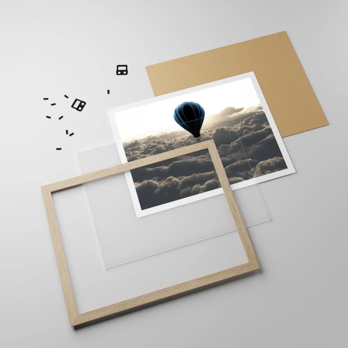 Affiche dans un chêne clair - Poster - Un vagabond au dessus des nuages - 91x61 cm