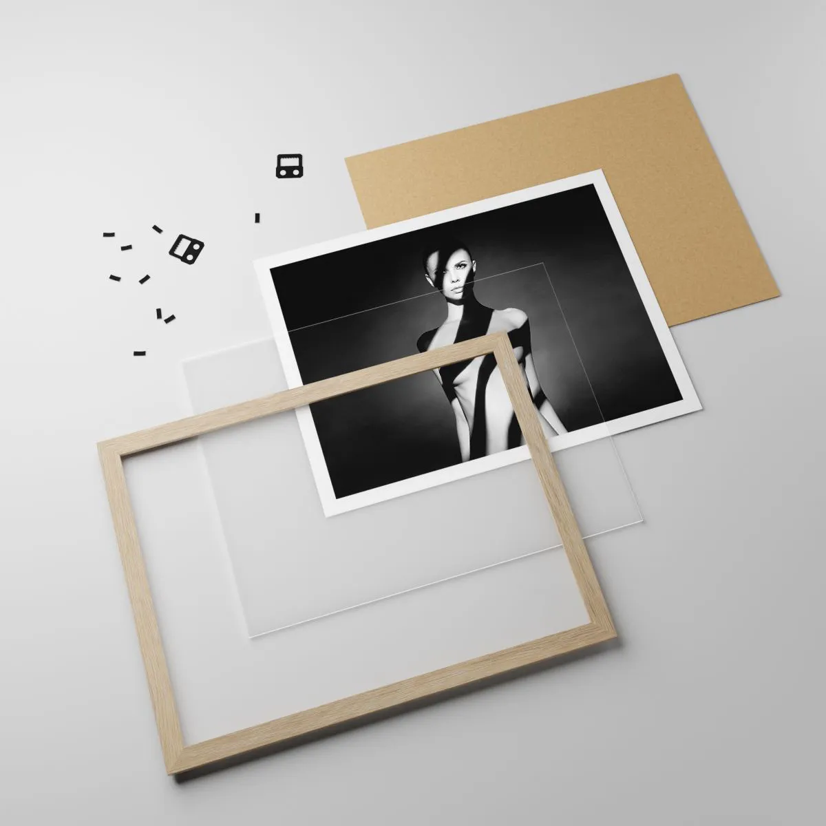 Plakat i ramme af lyst egetræ - I blænding og skygge - 91x61 cm