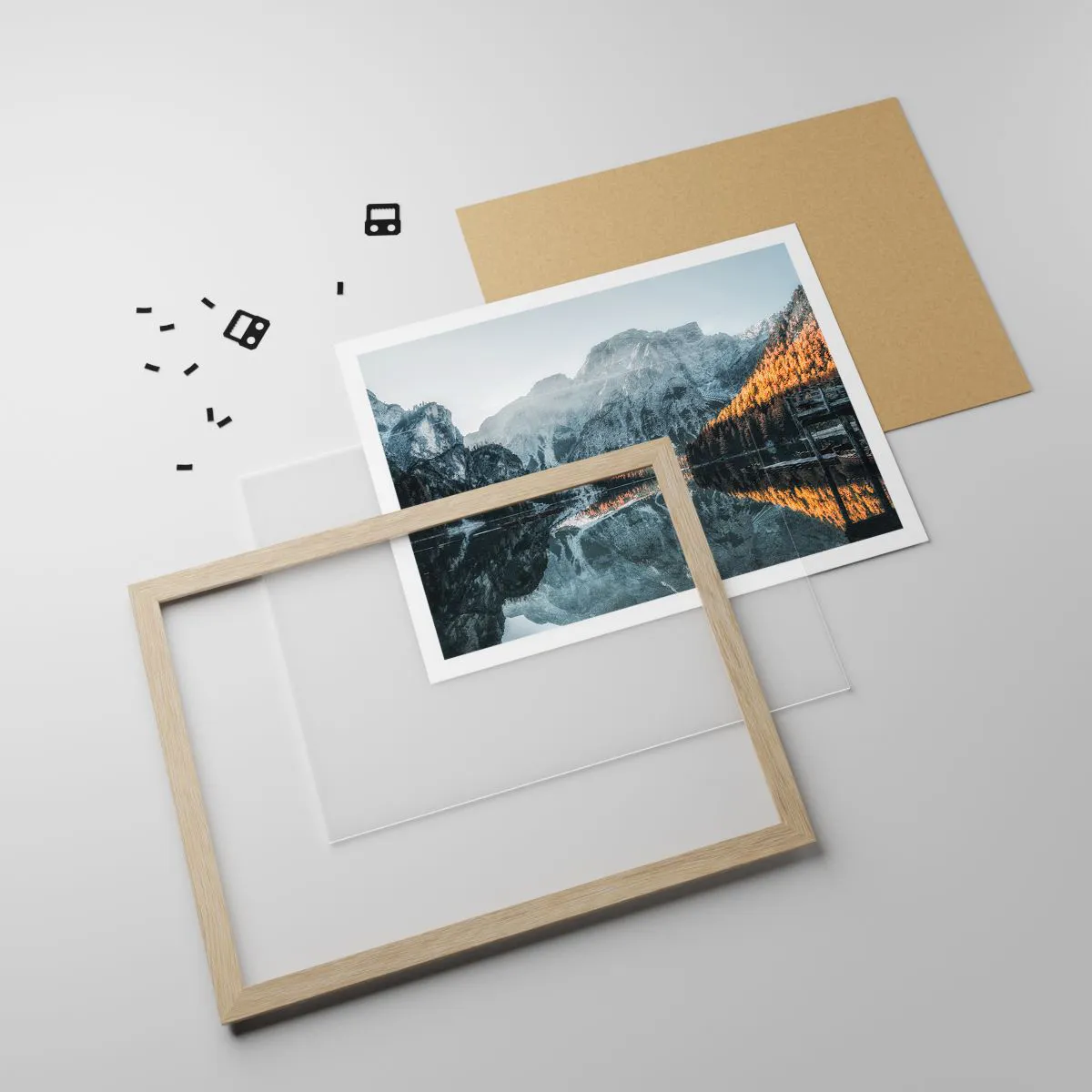 Plakat i ramme af lyst egetræ - Spejllandskab - 91x61 cm