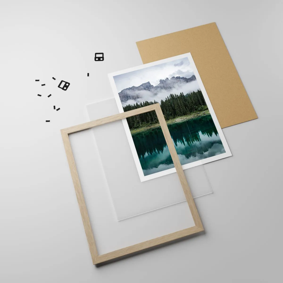 Plakat i ramme af lyst egetræ - Hys, tys, lad os ikke vække sovevandet... - 40x50 cm